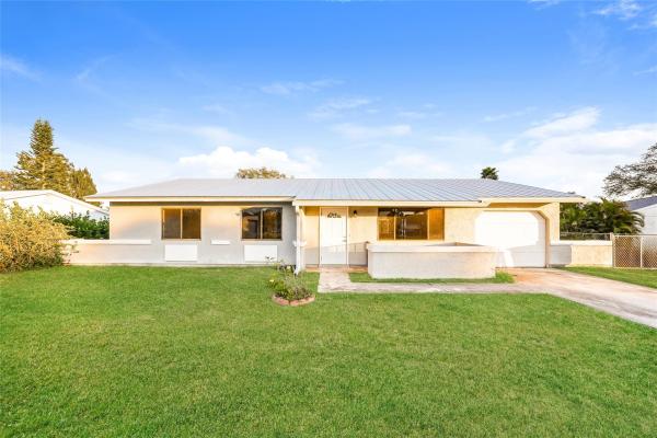 Rainier Lakes At Sandhill Crossing, 2299 SE Rainier Rd, Port St. Lucie, Florida 34952, image 1