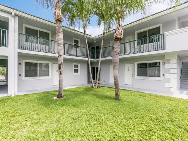 Coral Ridge Place, 4001 NE 21st Ave #207, Fort Lauderdale, Florida 33308, image 1