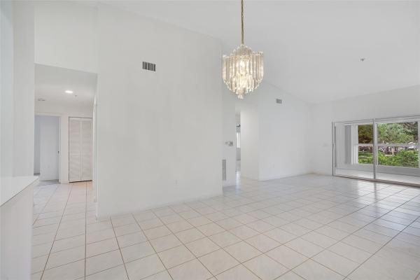 Regal Shores South At Coral Lakes, 5876 Regal Glen Dr #201, Boynton Beach, Florida 33437, image 2