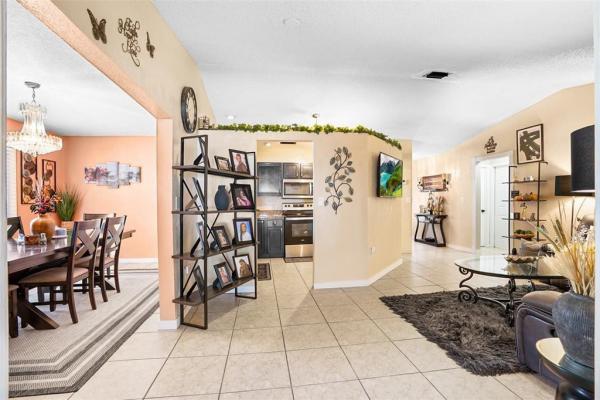 Leslie Estates, 20239 NW 33rd Ct, Miami Gardens, Florida 33056, image 2