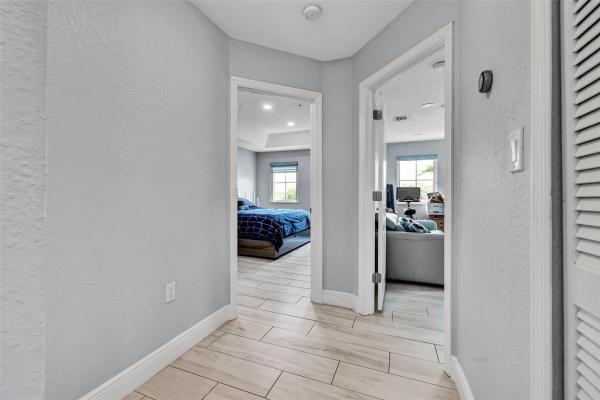 Courtyards At Jacaranda, 150 Jacaranda Country Club Dr #200, Plantation, Florida 33324, image 1