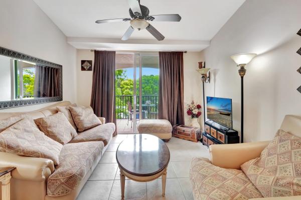 Mirabella Villas, 923 Villa Cir, Boynton Beach, Florida 33435, image 1