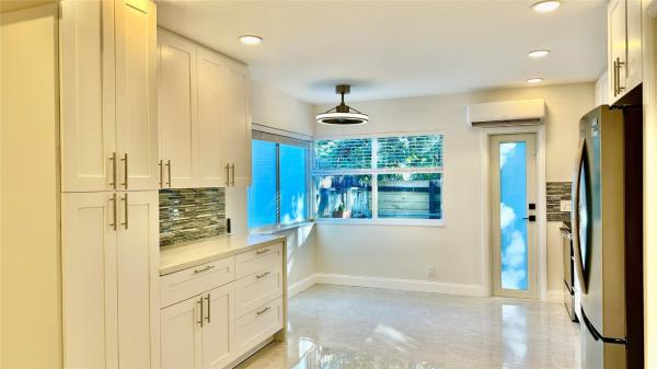Lake Ridge, 1145 NE 17th Way #3, Fort Lauderdale, Florida 33304, image 1