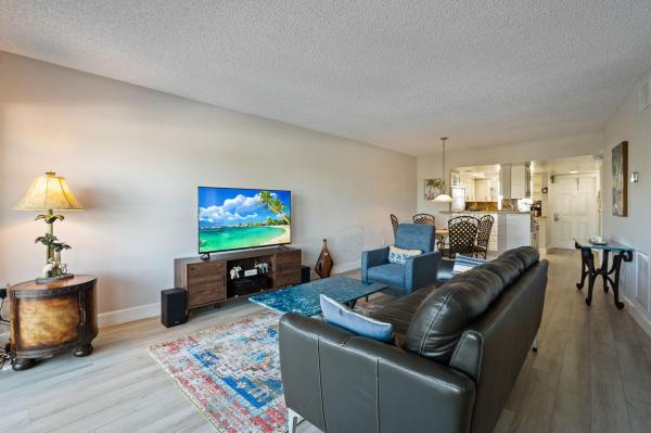 Pompano Yacht & Beach Club, 140 NE 28th Ave #406, Pompano Beach, Florida 33062, image 3