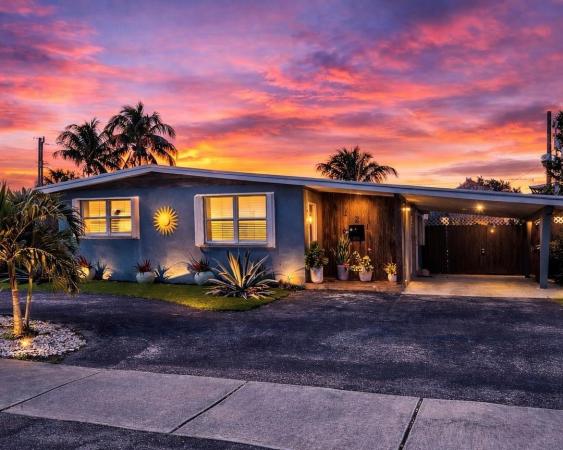 Twin Lakes South, 4121 NW 11th Ave, Oakland Park, Florida 33309, image 1