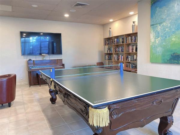 Lincoln Tower, 2400 Presidential Way #1104, West Palm Beach, Florida 33401, image 1