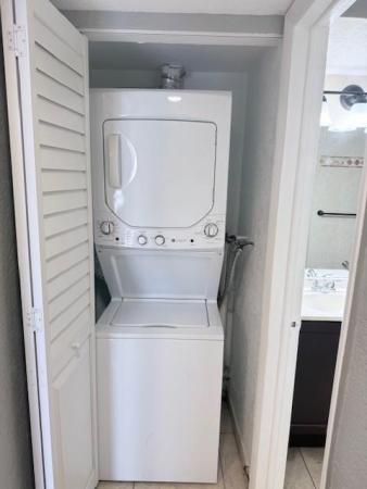 Lake Island, 212 NW 46th Ct, Deerfield Beach, Florida 33064, image 1