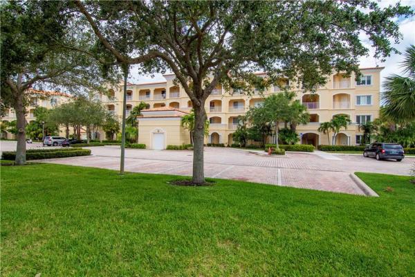 Harbour Isle West, 19 Harbour Isle Dr #106, Fort Pierce, Florida 34949, image 3