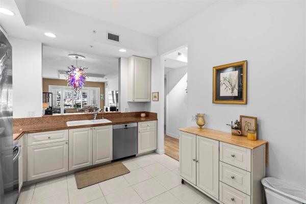 Harbour Isle East, 9 Harbour Isle Dr #102, Fort Pierce, Florida 34949, image 1