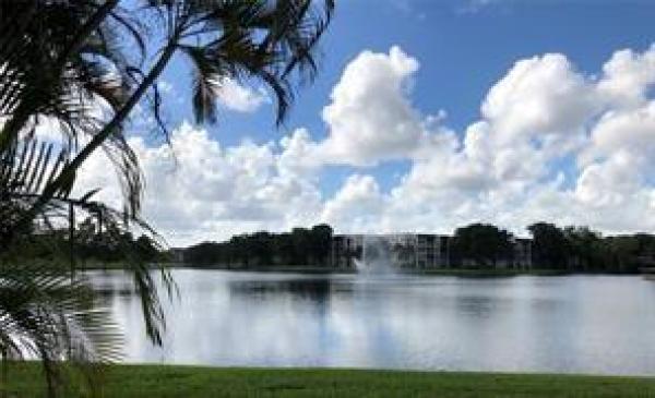 9340 Lagoon Pl #304, Davie, Florida 33324, image 1