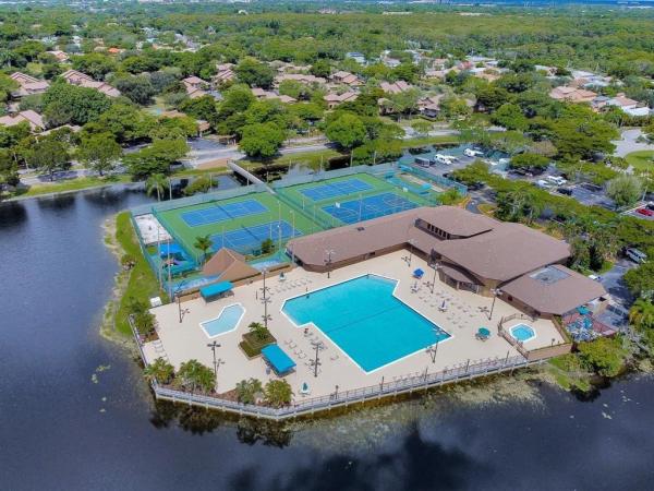 Lakeview Homes At Centura Parc, 2251 NW 34th Ter, Coconut Creek, Florida 33066, image 3