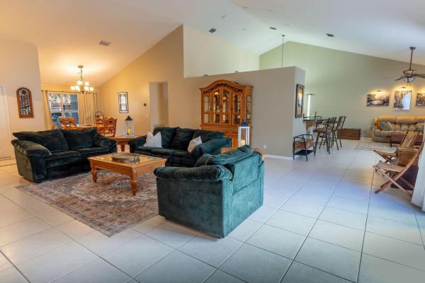 Spring Valley, 590 NW 161st Ave, Pembroke Pines, Florida 33028, image 2