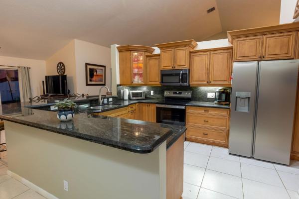 Spring Valley, 590 NW 161st Ave, Pembroke Pines, Florida 33028, image 1