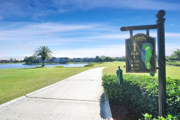Poinciana Place Of Pine Island Ridge, 9430 Poinciana Pl #415, Davie, Florida 33324, image 1