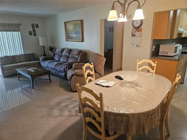 Deerfield Pines North, 959 SE 2nd Ave #117, Deerfield Beach, Florida 33441, image 1