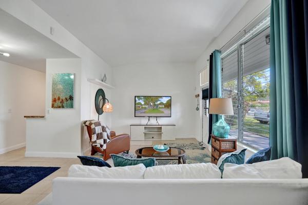 Hillsboro Isles, 2461 NE 20th Ave, Lighthouse Point, Florida 33064, image 3