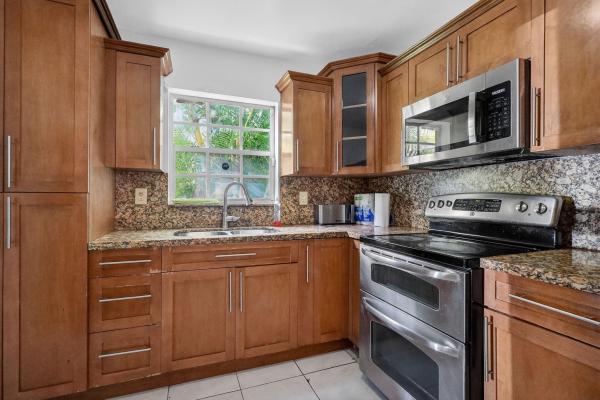269 NE 110th Ter, Unincorporated Dade County, Florida 33161, image 2