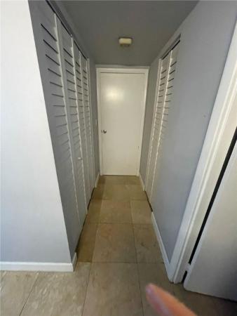 Coronado Tower 2, 20301 W Country Club Dr #1222, Aventura, Florida 33180, image 2