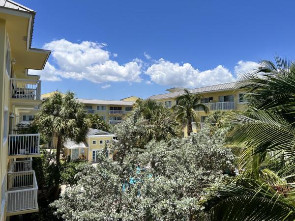 Pine Crest Village At Victoria Park, 1515 E Broward Blvd #305, Fort Lauderdale, Florida 33301, image 2