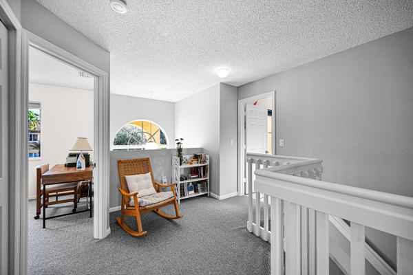 Forest Oak, 251 W Forest Oak Cir, Davie, Florida 33325, image 2