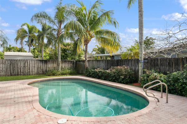 Pembroke Lakes, 10430 NW 19th St, Pembroke Pines, Florida 33026, image 1