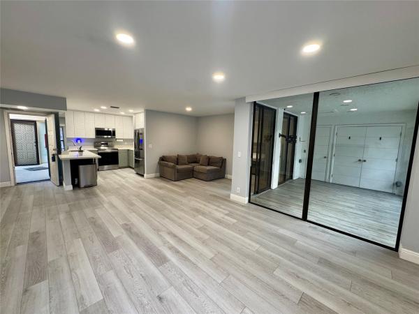 Karanda Village 7, 4174 Carambola Cir S #2171, Coconut Creek, Florida 33066, image 1