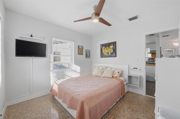 Yellowstone Park, 937 SW 18th St, Fort Lauderdale, Florida 33315, image 1