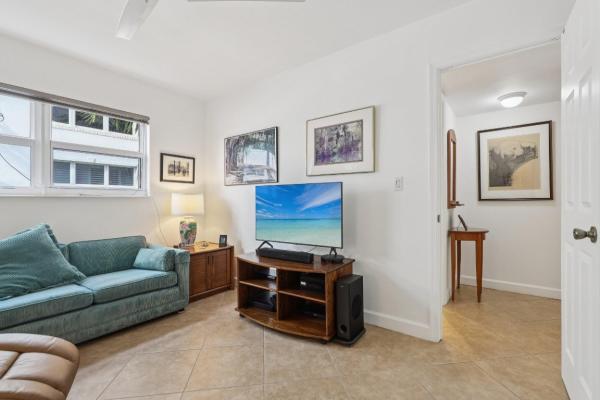 3031 NE 51st St #201W, Lauderdale By The Sea, Florida 33308, image 1