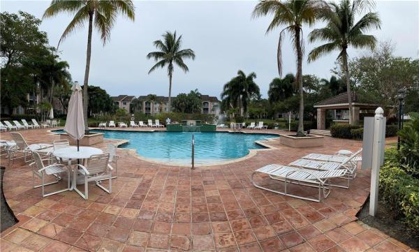 St Andrews At Miramar, 12112 Saint Andrews Pl #205, Miramar, Florida 33025, image 3