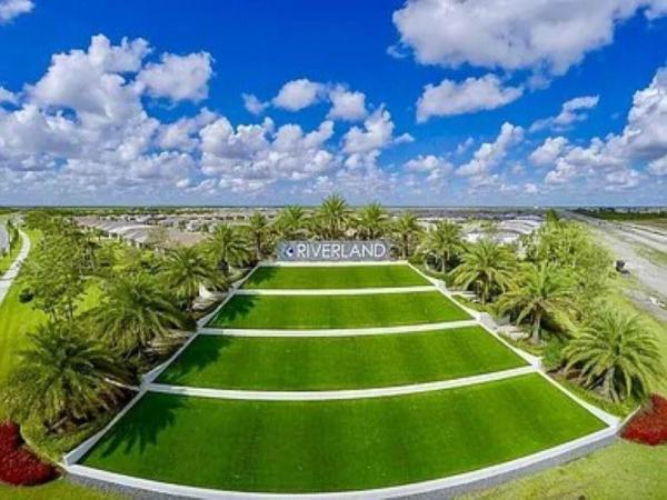 Valencia Grove At Riverland, 13654 SW Oceanus Blvd, Port St. Lucie, Florida 34987, image 3