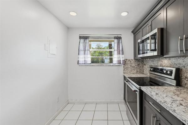 Omega, 7500 NW 17th St #110, Plantation, Florida 33313, image 3
