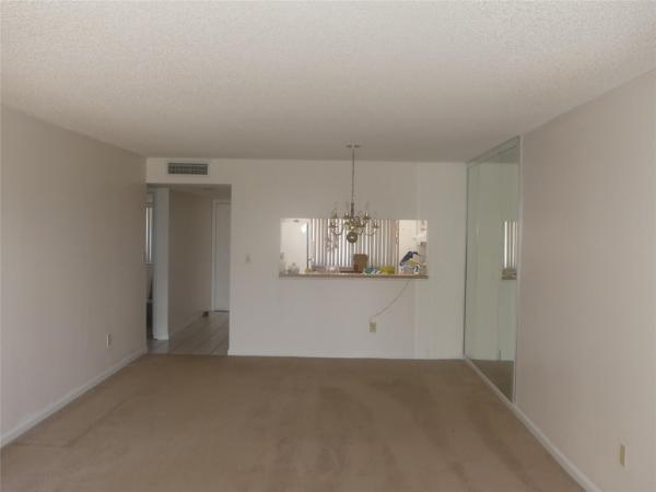 Clairmont, 10657 W Clairmont Cir #306, Tamarac, Florida 33321, image 2