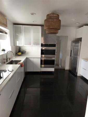 Windward Manor, 1051 NE 180th Ter, North Miami Beach, Florida 33162, image 1