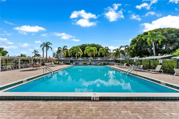 Village Royale Greenwood, 2615 NE 3rd Ct #220, Boynton Beach, Florida 33435, image 1