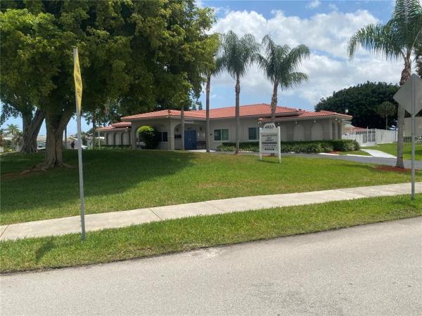 Mainlands Of Tamarac Lakes, 4906 NW 53rd Ct, Tamarac, Florida 33319, image 1