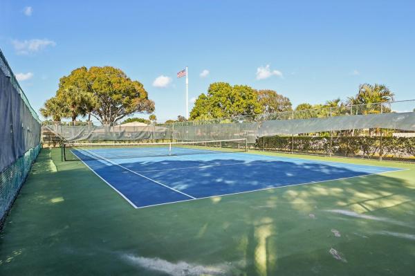 Westwood Gardens, 5760 Golden Eagle Cir, Palm Beach Gardens, Florida 33418, image 1