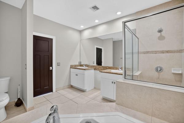 Villa Escondida, 3024 NE 5th Ter #10, Wilton Manors, Florida 33334, image 2