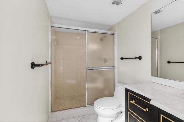 Huntington Lakes 2, 7076 Huntington Ln #608, Delray Beach, Florida 33446, image 1