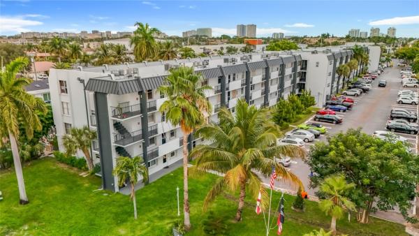 Island Club, 777 S Federal Hwy #304-N, Pompano Beach, Florida 33062, image 1