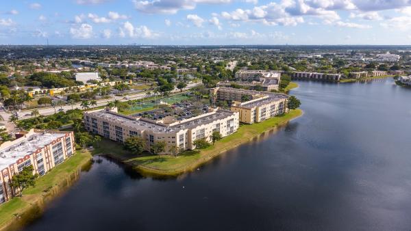Southampton, 7647 Southampton Ter #202, Tamarac, Florida 33321, image 3