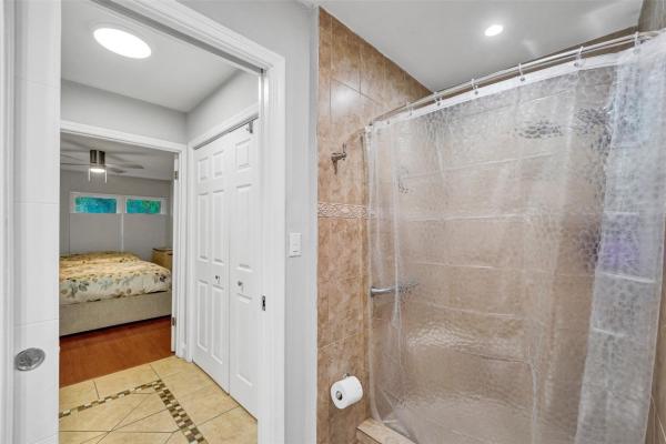 Hollywood Gardens, 3301 Raleigh St #4B, Hollywood, Florida 33021, image 2