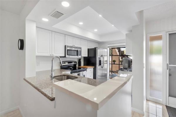 Meadowridge, 2289 SW 15th St #129, Deerfield Beach, Florida 33442, image 1