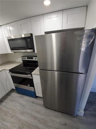 Palm Terrace, 11101 Royal Palm Blvd #210, Coral Springs, Florida 33065, image 1