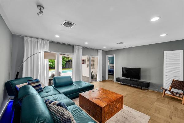 Lake Ridge, 1224 NE 12th Ave, Fort Lauderdale, Florida 33304, image 1