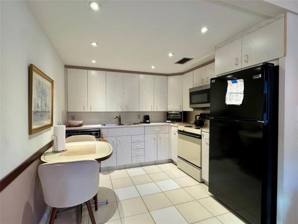 3041 Hythe C, Boca Raton, Florida 33434, image 1