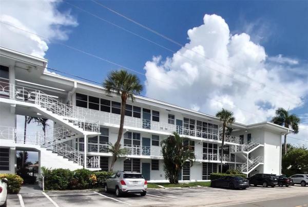 Sunrise Bay Club, 2727 Yacht Club Blvd #3D, Fort Lauderdale, Florida 33304, image 1