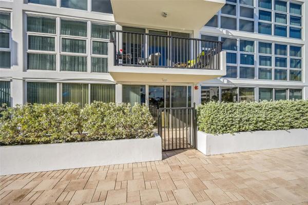 Silver Thatch Atlantic Plaza, 531 N Ocean Blvd #410, Pompano Beach, Florida 33062, image 2