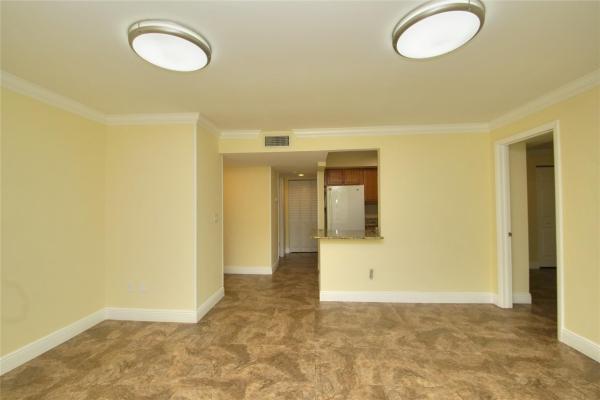 La Placida 1, 10762 La Placida Dr #7-205, Coral Springs, Florida 33065, image 3