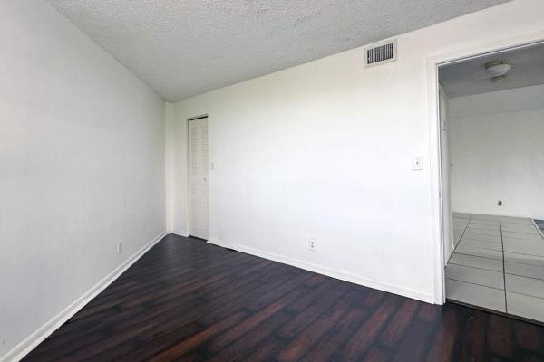 Presidential Golfview, 1900 N Congress Ave #407, West Palm Beach, Florida 33401, image 1