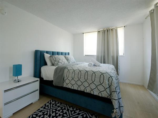 Presidential Golfview, 1920 N Congress Ave #105, West Palm Beach, Florida 33401, image 1